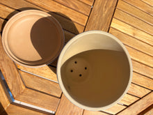 Lade das Bild in den Galerie-Viewer, biologische abbaubare Urne CRETA