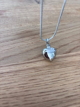 Lade das Bild in den Galerie-Viewer, Pendentif Funéraire Cœur