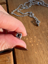 Lade das Bild in den Galerie-Viewer, collier funeraire coeur ouverture