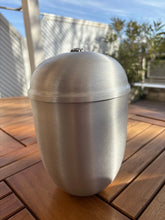 Lade das Bild in den Galerie-Viewer, Urne Aluminium Constellation - photo 3