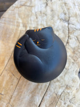 Lade das Bild in den Galerie-Viewer, Urne Chat céramique - photo 5