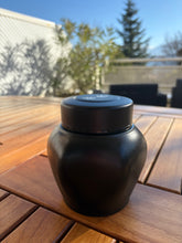 Lade das Bild in den Galerie-Viewer, urne pour chat ou petit chien felix