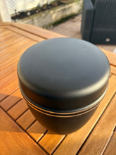 Lade das Bild in den Galerie-Viewer, urne pour cimetière noire