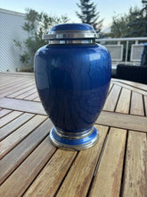 Lade das Bild in den Galerie-Viewer, Urne Bleue Infini - photo 4