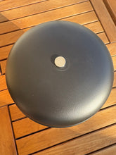 Lade das Bild in den Galerie-Viewer, urne funeraire cineraire noire