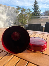 Lade das Bild in den Galerie-Viewer, urne rouge et dorée