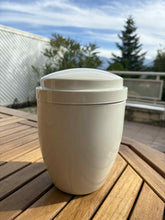 Lade das Bild in den Galerie-Viewer, urne métal blanc