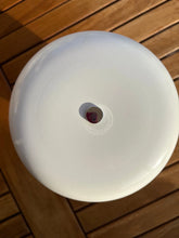 Lade das Bild in den Galerie-Viewer, Urne Métal Paris Blanche - photo 4