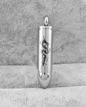Lade das Bild in den Galerie-Viewer, Asche Anhänger Drache Silber