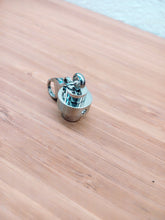 Lade das Bild in den Galerie-Viewer, Asche Schlüsselring Lata