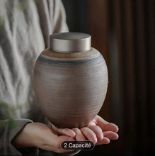 Lade das Bild in den Galerie-Viewer, Urne TERRA
