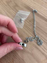 Lade das Bild in den Galerie-Viewer, collier cineraire en forme de coeur
