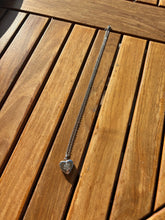 Lade das Bild in den Galerie-Viewer, Collier Urne Coeur Patte - photo 4
