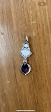 Lade das Bild in den Galerie-Viewer, Pendentif Cendre La Violette - photo 1
