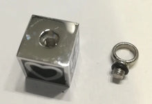Lade das Bild in den Galerie-Viewer, Pendentif funéraire : LOVE CUBE - photo 4
