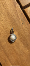 Lade das Bild in den Galerie-Viewer, Pendentif funéraire : Prestige - photo 2
