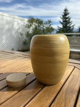 Lade das Bild in den Galerie-Viewer, Urne en Bambou BAKKA - photo 2
