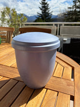 Lade das Bild in den Galerie-Viewer, Urne Funéraire CRETA Biodégradable - photo 1
