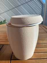 Lade das Bild in den Galerie-Viewer, urne pour humain biodégradable
